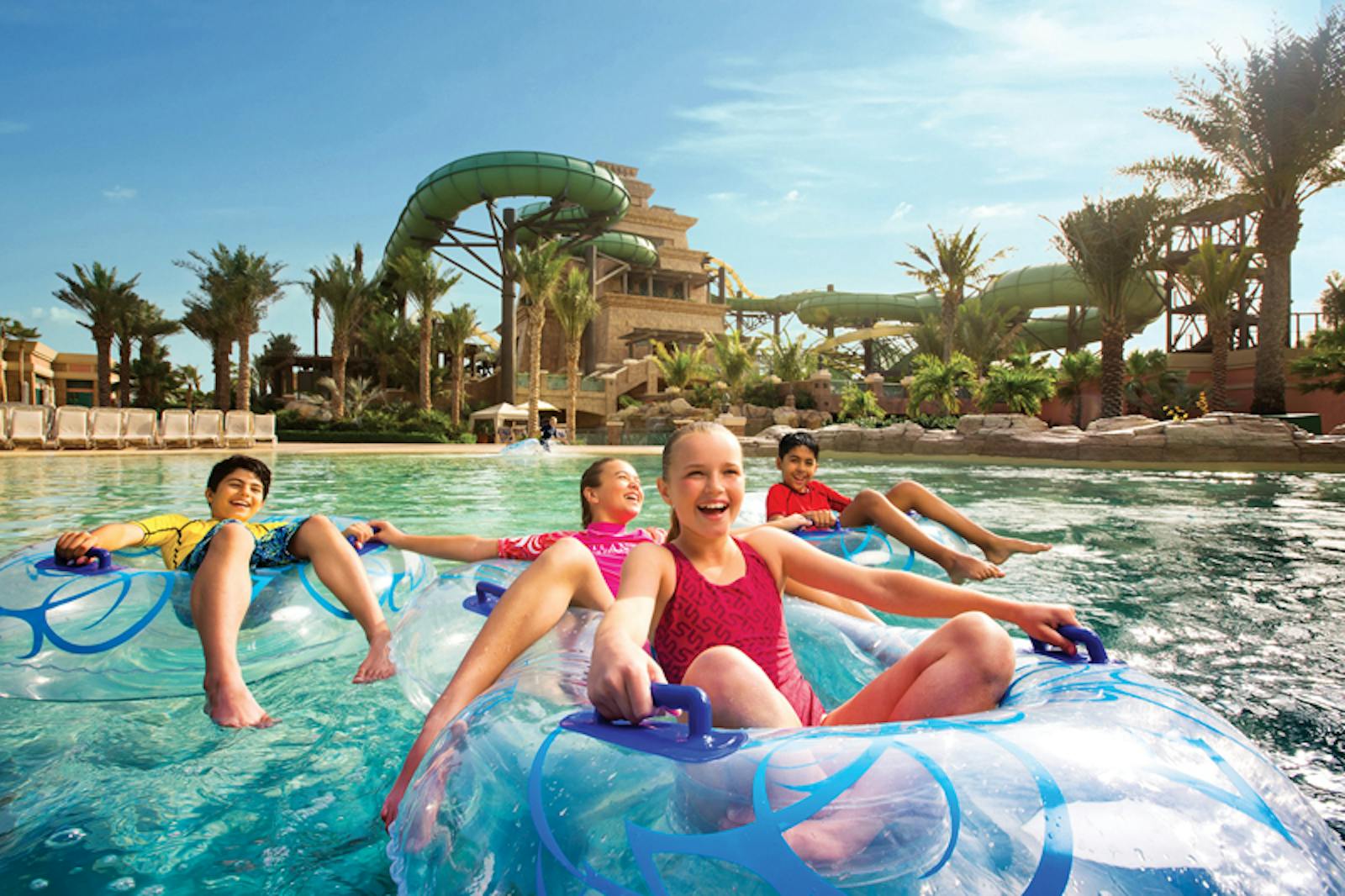 Kinderen die lachen op ringen bij Aquaventure World